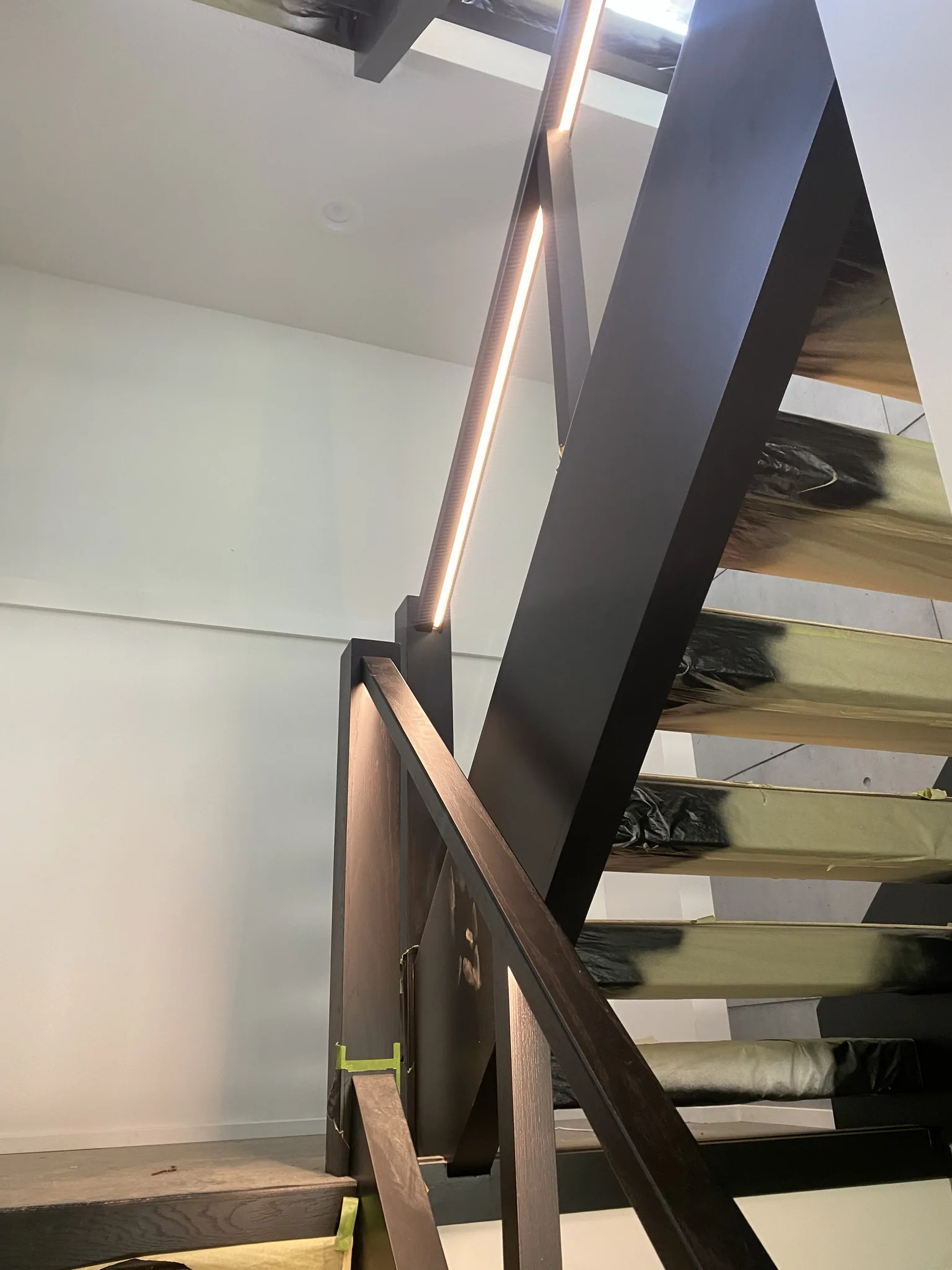 LED handrail lighting installation